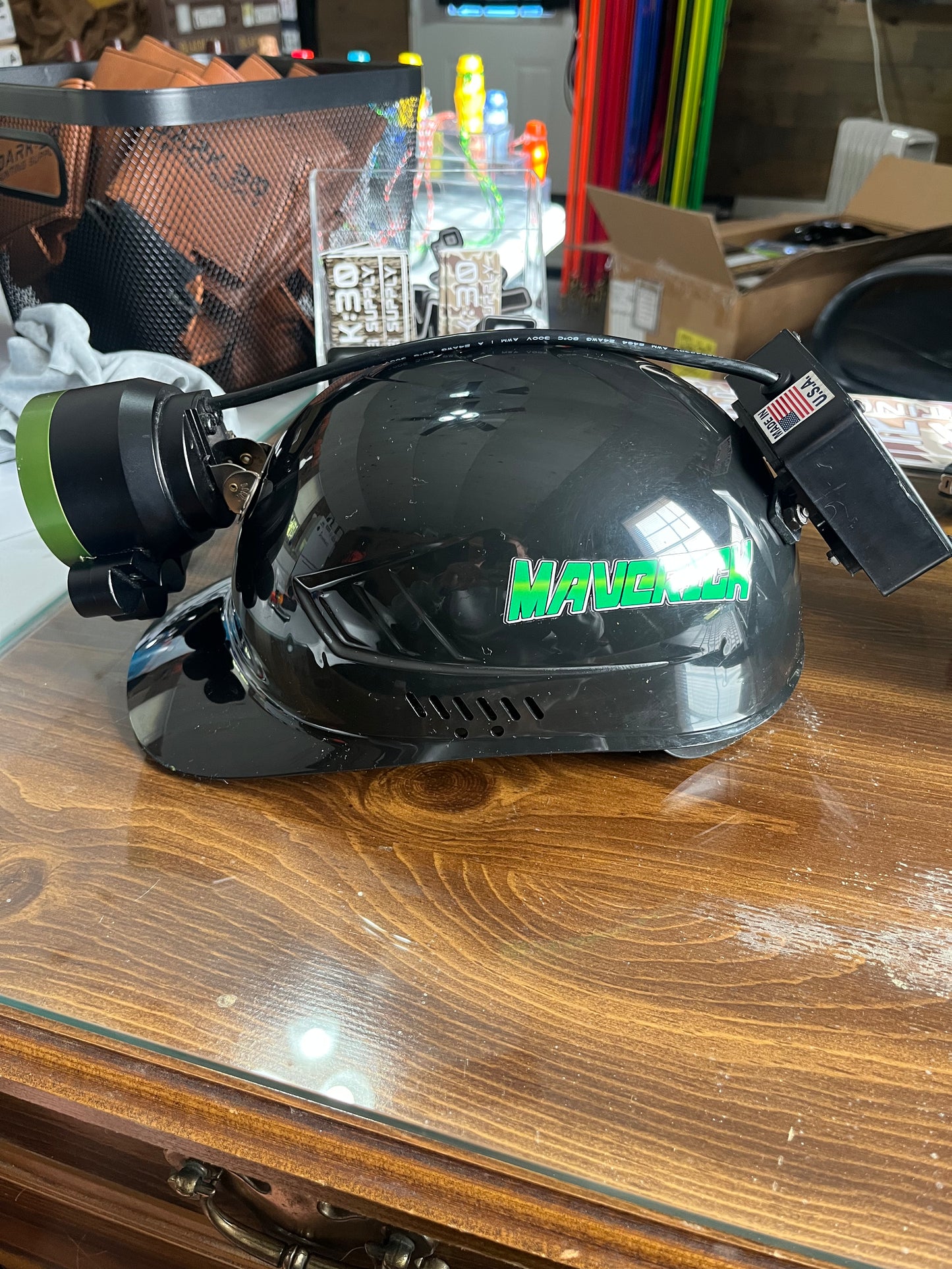 Superior Maverick (LIKE NEW)