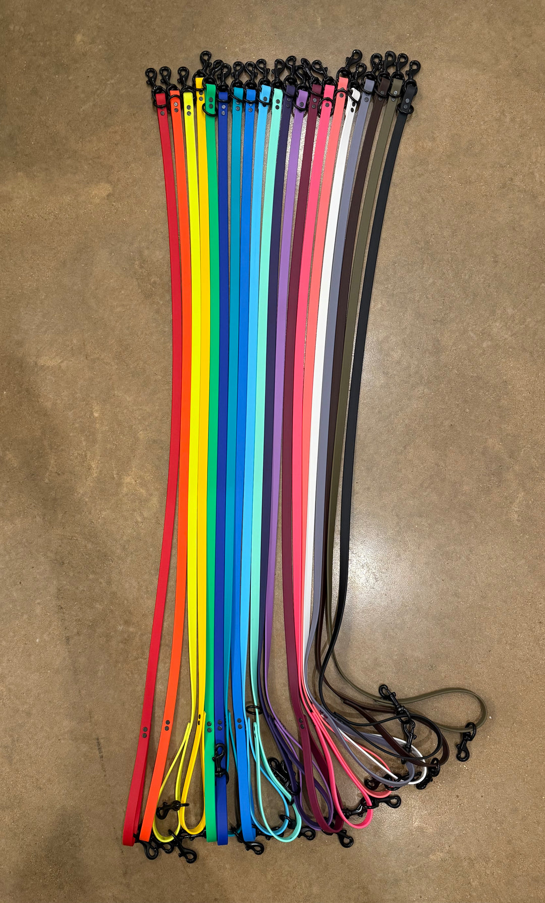 Beta Tree Lead with Black Hardware